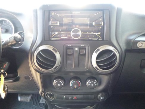 Used 2012 Jeep Wrangler Sport image 13