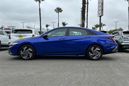 Used 2025 Hyundai Elantra Sport w/ Cargo Package image 7