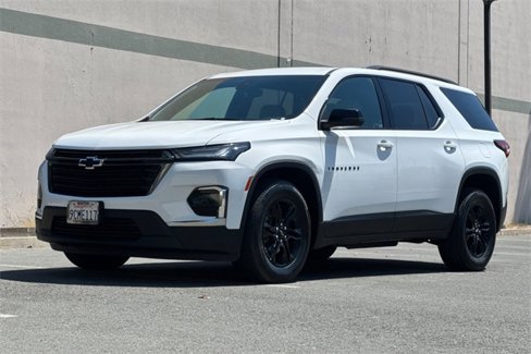 Used 2022 Chevrolet Traverse LS w/ Midnight/Sport Edition image 8