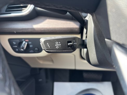 Certified 2025 Audi Q5 2.0T Premium Plus image 20