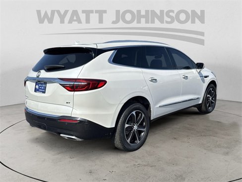 Used 2021 Buick Enclave Essence w/ Sport Touring Edition image 5