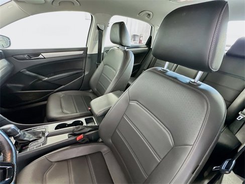 Used 2020 Volkswagen Passat 2.0T SE image 20