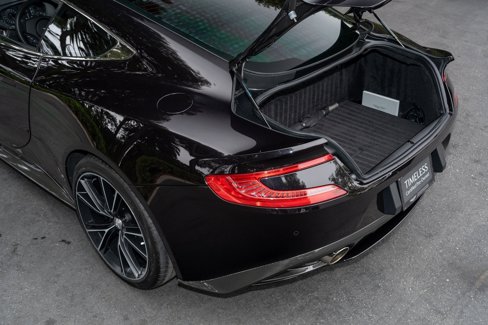 Used 2014 Aston Martin Vanquish Coupe image 11