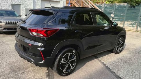 Certified 2022 Chevrolet TrailBlazer RS w/ Sun and Liftgate Package image 8