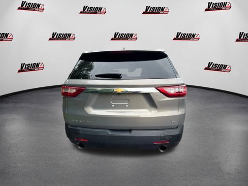 Used 2018 Chevrolet Traverse LT image 6