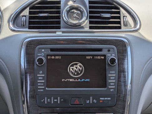 Used 2017 Buick Enclave Premium image 18
