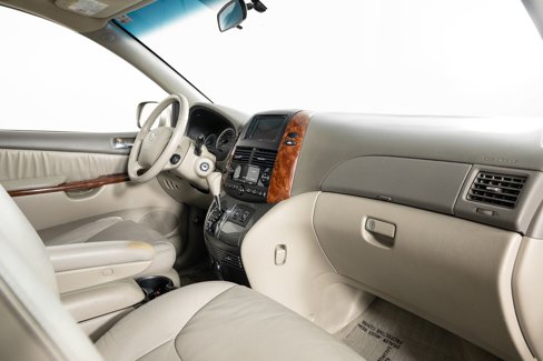 Used 2004 Toyota Sienna XLE Limited image 27