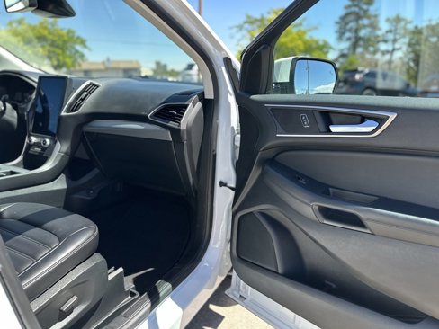 Used 2022 Ford Edge SEL image 9