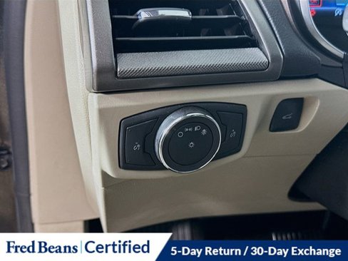 Used 2019 Ford Fusion SE image 22
