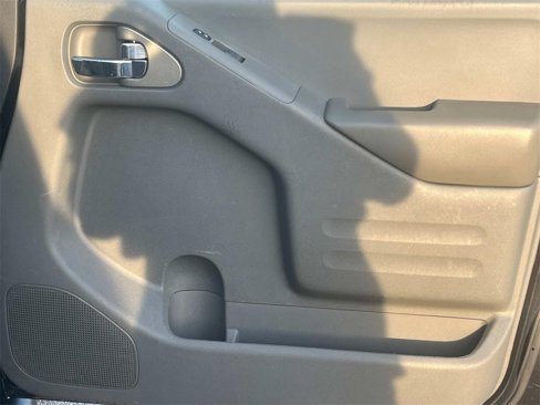 Used 2020 Nissan Frontier SV w/ Midnight Edition Floor Mats image 19
