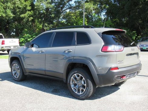 Used 2022 Jeep Cherokee Trailhawk w/ Premium Leather Package image 4