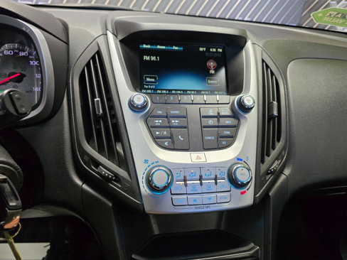 Used 2017 Chevrolet Equinox LS image 21