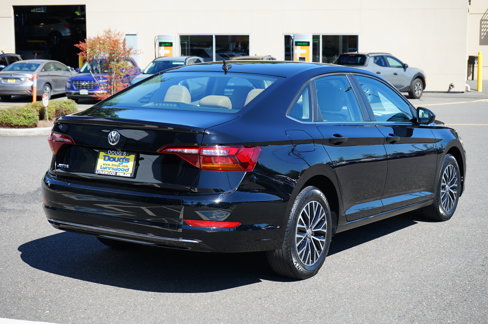 Used 2024 Volkswagen Jetta SEL image 4