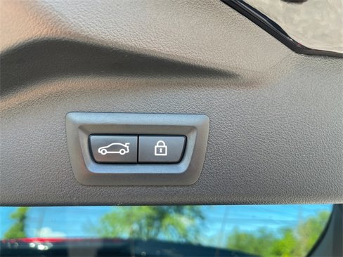 Used 2022 BMW X5 xDrive40i w/ Luxury Seating Package image 17