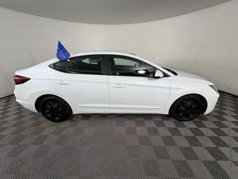 Used 2019 Hyundai Elantra SE w/ Cargo Package image 8