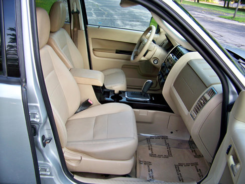 Used 2009 Ford Escape Limited image 38