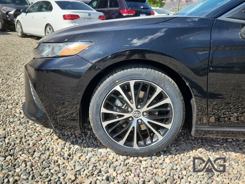 Used 2019 Toyota Camry SE image 10