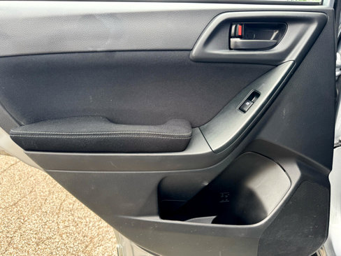 Used 2014 Subaru Forester 2.5i image 20
