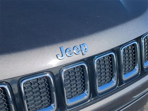 Used 2019 Jeep Compass Limited image 11
