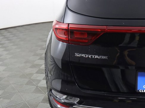Used 2022 Kia Sportage EX image 15