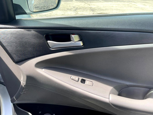 Used 2013 Hyundai Sonata GLS image 34
