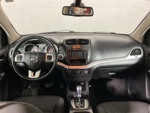 Used 2020 Dodge Journey SE w/ SE Popular Equipment Group image 19