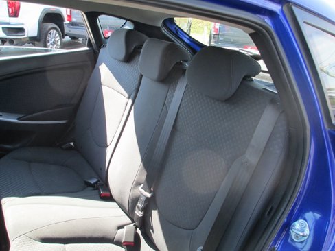 Used 2012 Hyundai Accent SE image 10