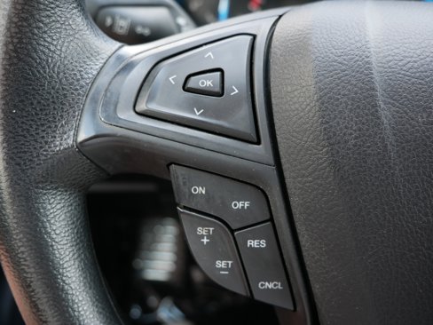 Used 2020 Ford Edge SE image 21