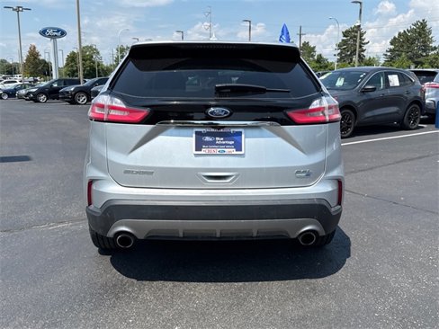 Certified 2019 Ford Edge SEL w/ Equipment Group 201A image 8