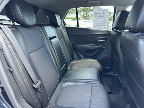 Used 2022 Chevrolet Trax LT w/ Sport Edition image 20
