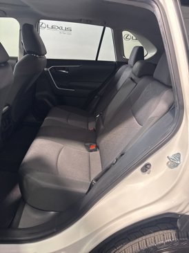 Used 2021 Toyota RAV4 XLE image 29