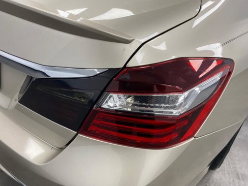 Used 2016 Honda Accord LX image 14