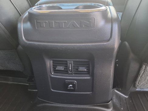 Used 2017 Nissan Titan PRO-4X image 17