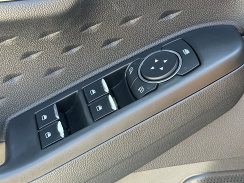 Used 2020 Ford Escape SEL image 26