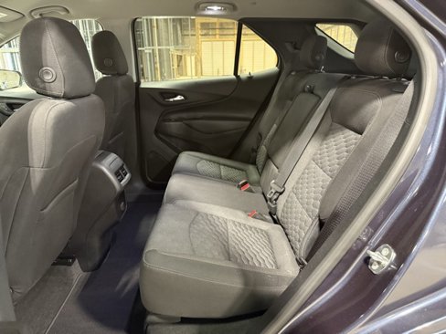 Used 2018 Chevrolet Equinox LT image 27