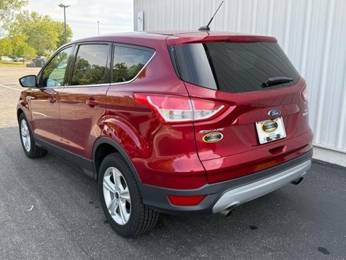 Used 2015 Ford Escape SE image 3