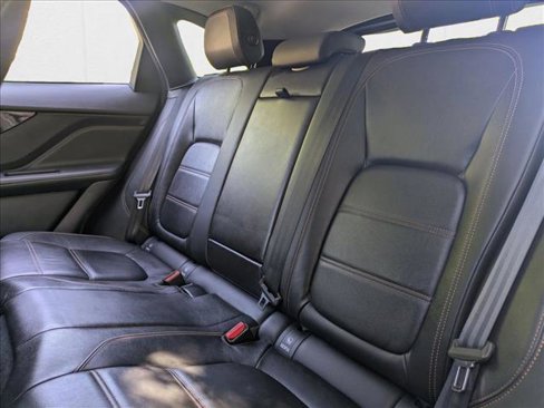 Used 2017 Jaguar F-PACE Prestige image 19