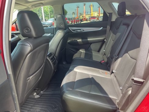 Used 2018 Cadillac XT5 Luxury image 10