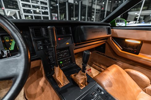 Used 1989 Chevrolet Corvette Coupe image 13