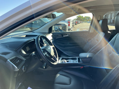 Used 2022 Ford Edge Titanium w/ Class II Trailer Tow Package image 17