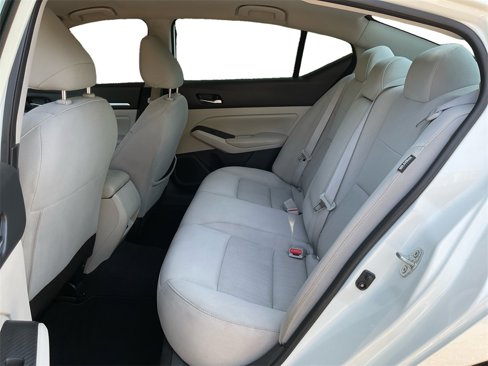 Used 2022 Nissan Altima 2.5 SV image 17