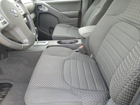 Used 2021 Nissan Frontier SV image 10