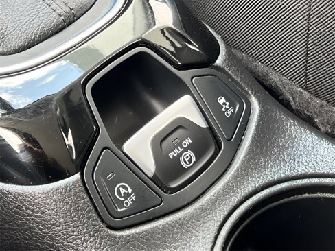 Used 2019 Jeep Compass Altitude image 29