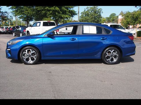 Used 2021 Kia Forte LXS image 2