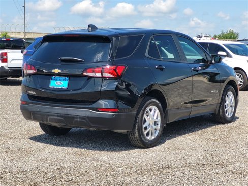 Used 2024 Chevrolet Equinox LS w/ LS Convenience Package image 6