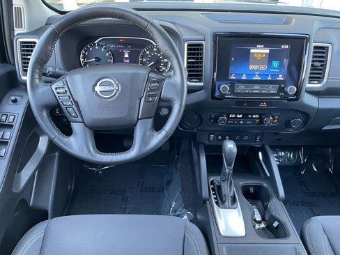 Used 2022 Nissan Frontier SV image 14