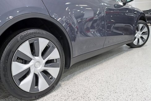 Used 2023 Tesla Model Y Long Range image 12