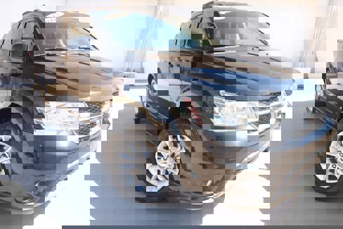 Used 2016 Dodge Journey SXT w/ Premium Group image 2