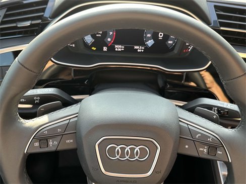 Certified 2025 Audi Q3 2.0T Premium Plus w/ Premium Plus Package image 25