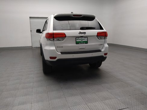Used 2018 Jeep Grand Cherokee Laredo image 6
